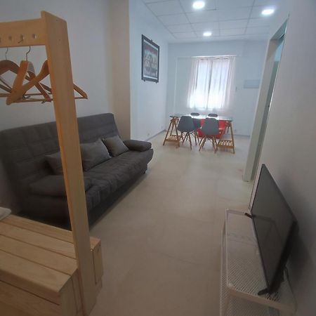 Valencia Beach Red 外观 照片
